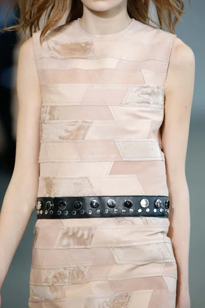 Look 13